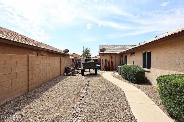 8818 W Melinda Lane, Peoria, AZ 85382