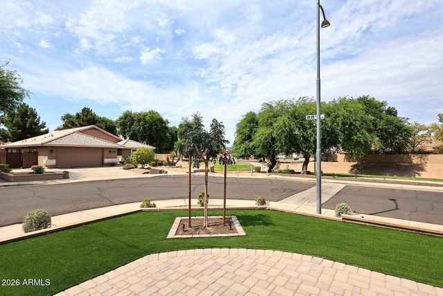 8818 W Melinda Lane, Peoria, AZ 85382