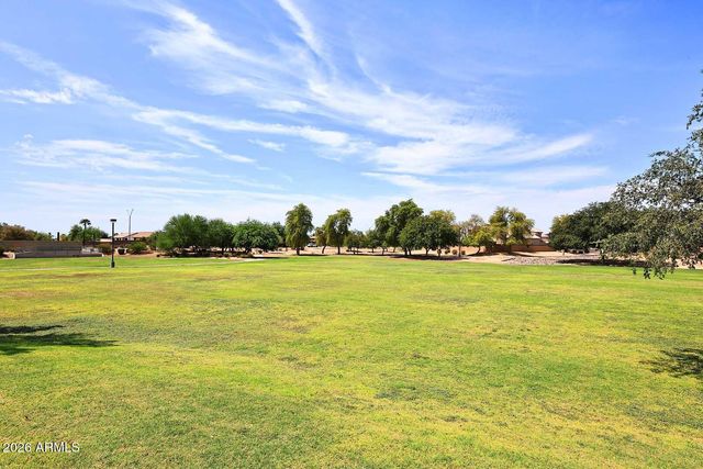 8818 W Melinda Lane, Peoria, AZ 85382