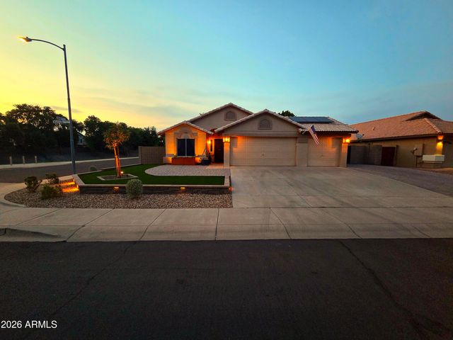 8818 W Melinda Lane, Peoria, AZ 85382