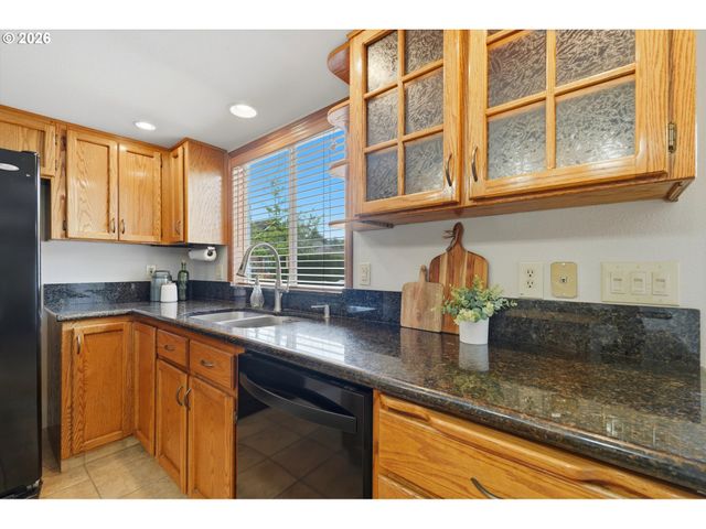 3200 Sw 24TH St, Gresham, OR 97080