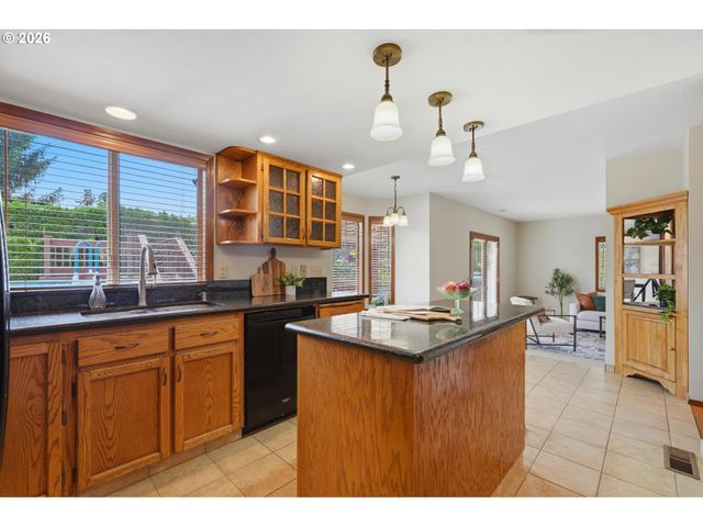 3200 Sw 24TH St, Gresham, OR 97080