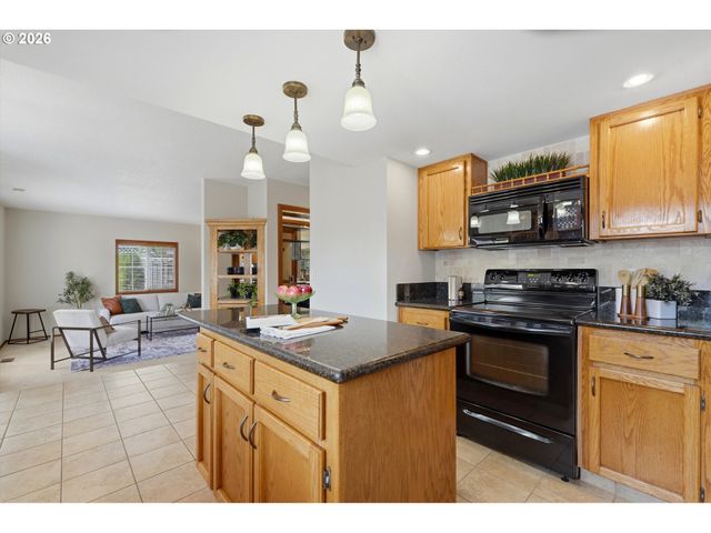 3200 Sw 24TH St, Gresham, OR 97080