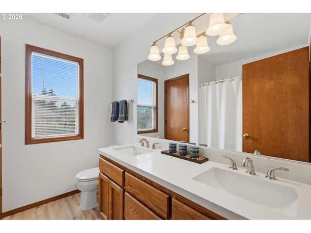3200 Sw 24TH St, Gresham, OR 97080