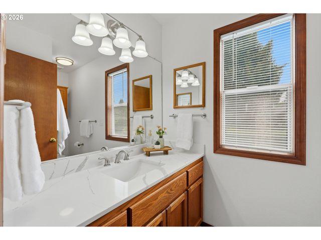 3200 Sw 24TH St, Gresham, OR 97080