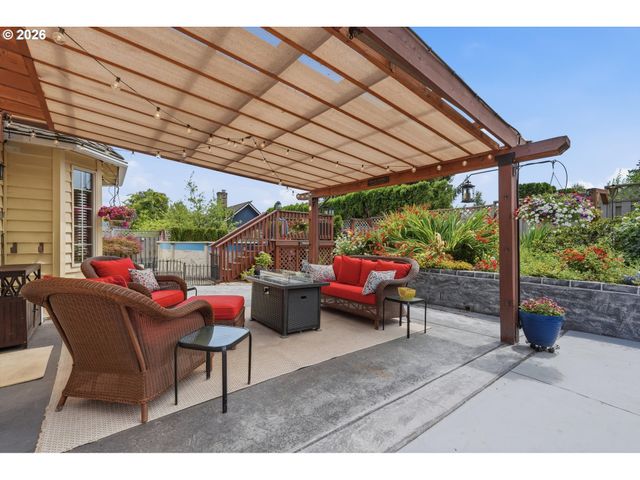 3200 Sw 24TH St, Gresham, OR 97080