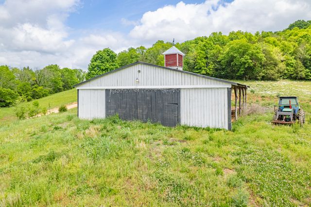 4187 Booker Farm Rd, Hampshire, TN 38461