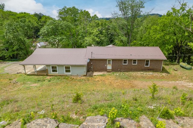4187 Booker Farm Rd, Hampshire, TN 38461