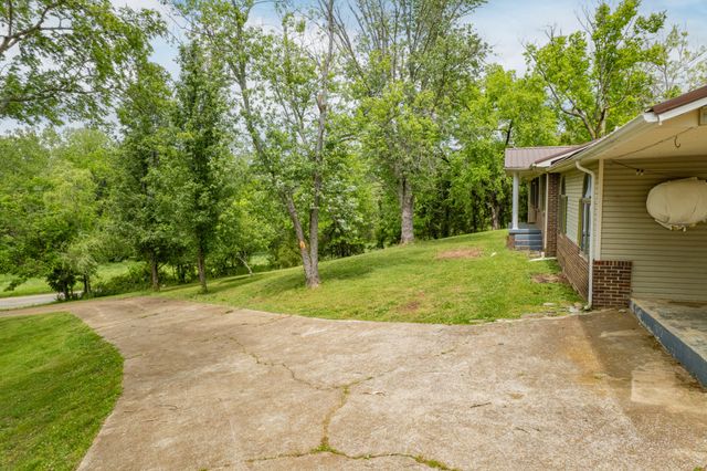 4187 Booker Farm Rd, Hampshire, TN 38461