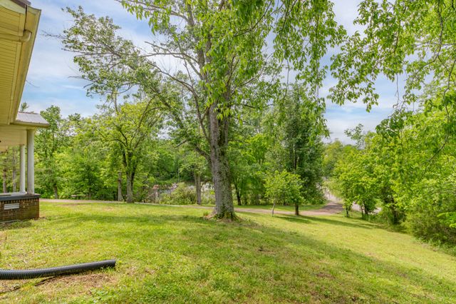 4187 Booker Farm Rd, Hampshire, TN 38461