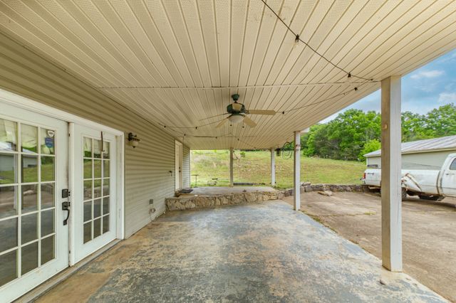 4187 Booker Farm Rd, Hampshire, TN 38461