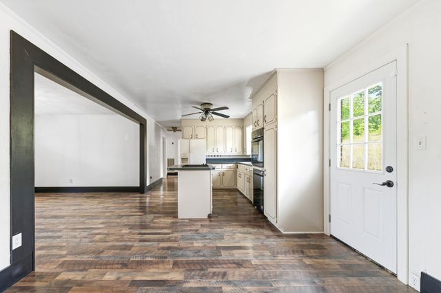 4187 Booker Farm Rd, Hampshire, TN 38461