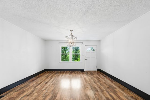 4187 Booker Farm Rd, Hampshire, TN 38461