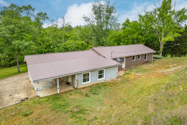 4187 Booker Farm Rd, Hampshire, TN 38461