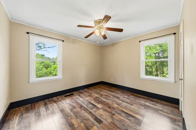 4187 Booker Farm Rd, Hampshire, TN 38461