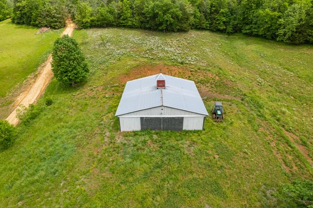 4187 Booker Farm Rd, Hampshire, TN 38461