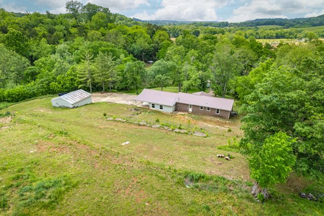 4187 Booker Farm Rd, Hampshire, TN 38461