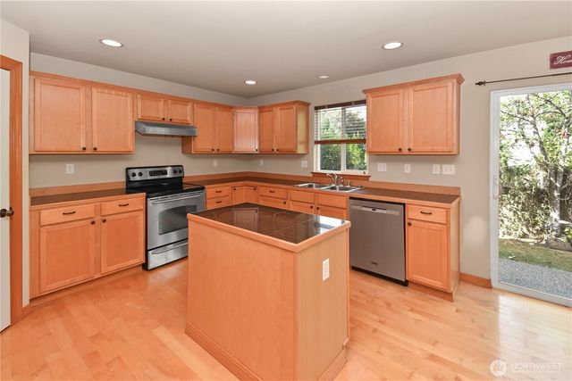 11709 1st Place SE, Lake Stevens, WA 98258