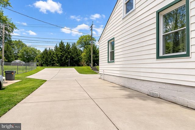 321 TRAPPE RD, Dundalk, MD 21222