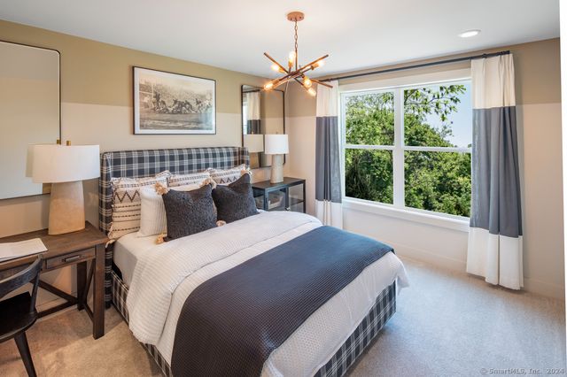 10 Hillcrest Drive 5, Woodbridge, CT 06525