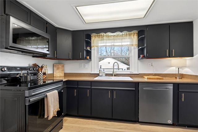 111 W Greenview Drive, Dayton, OH 45415