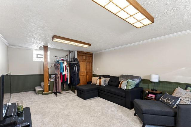 111 W Greenview Drive, Dayton, OH 45415