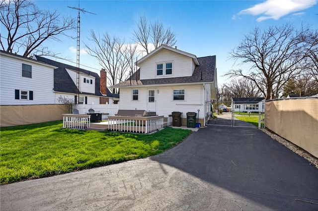 111 W Greenview Drive, Dayton, OH 45415