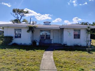 2514 NW 4th Street, Pompano Beach, FL 33069