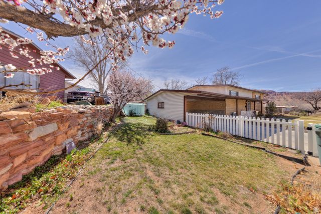 738 LOCUST LN, Moab, UT 84532