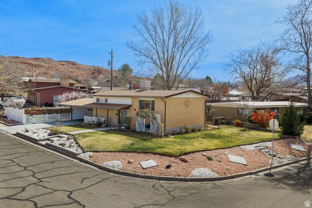 738 LOCUST LN, Moab, UT 84532