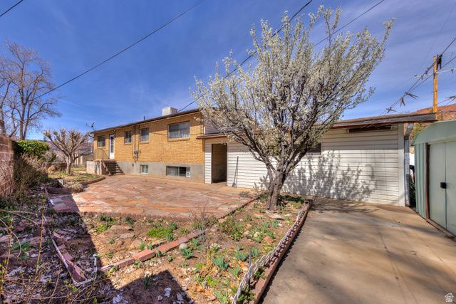 738 LOCUST LN, Moab, UT 84532