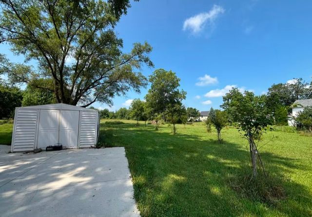 800 Lavern Avenue, Machesney Park, IL 61115