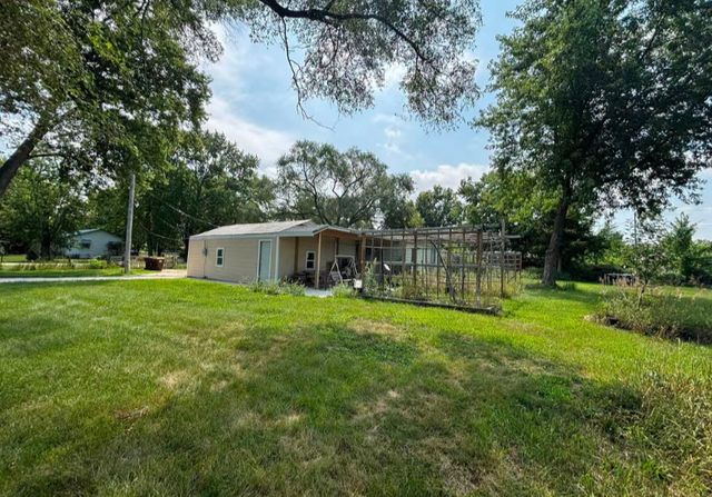800 Lavern Avenue, Machesney Park, IL 61115