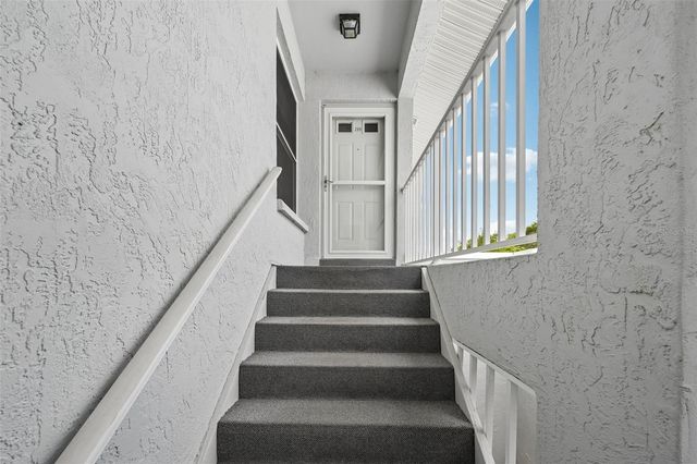 1041 CAPRI ISLES BOULEVARD 209, Venice, FL 34292