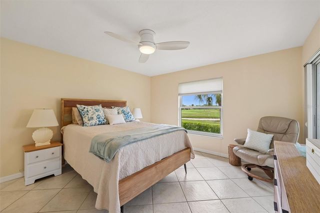 1041 CAPRI ISLES BOULEVARD 209, Venice, FL 34292