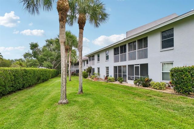 1041 CAPRI ISLES BOULEVARD 209, Venice, FL 34292