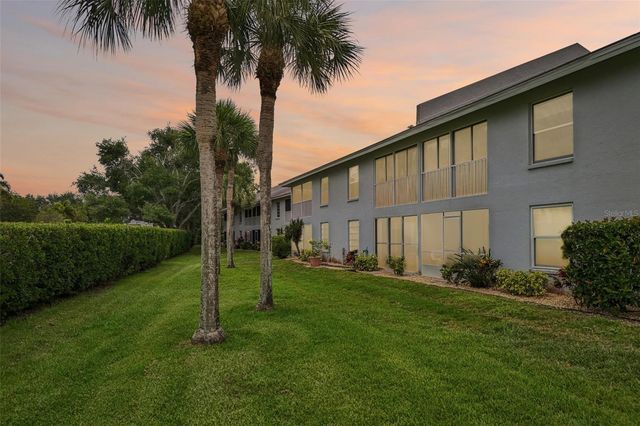 1041 CAPRI ISLES BOULEVARD 209, Venice, FL 34292