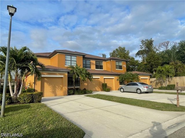 3702 Pino Vista WAY 3, Estero, FL 33928