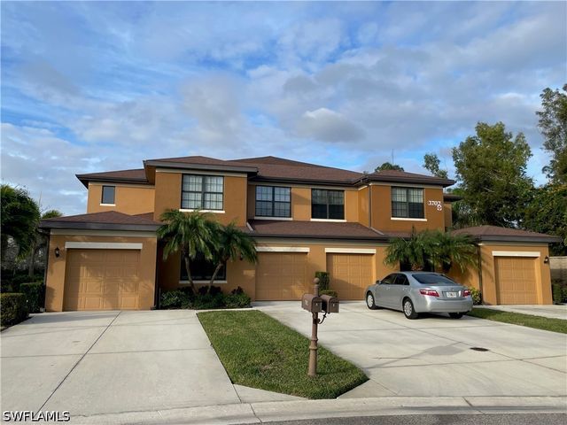 3702 Pino Vista WAY 3, Estero, FL 33928