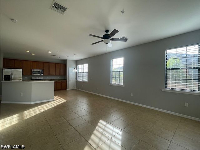 3702 Pino Vista WAY 3, Estero, FL 33928