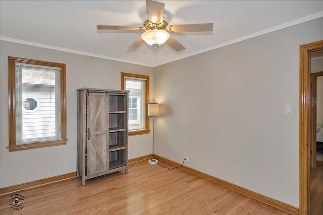 10118 S Turner Avenue, Evergreen Park, IL 60805