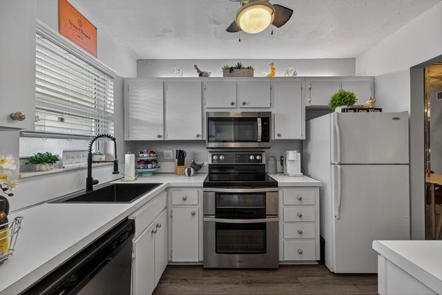 804 SE 7th Street SE 401, Deerfield Beach, FL 33441