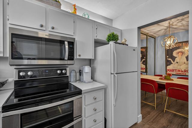 804 SE 7th Street SE 401, Deerfield Beach, FL 33441