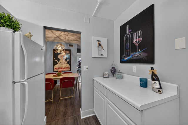 804 SE 7th Street SE 401, Deerfield Beach, FL 33441