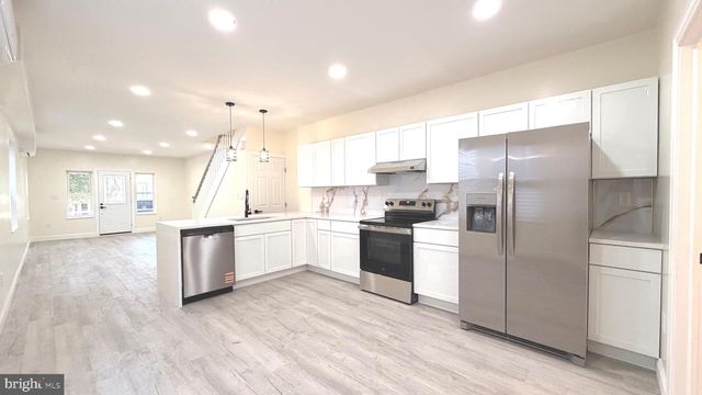 527 BEECH ST, Pottstown, PA 19464