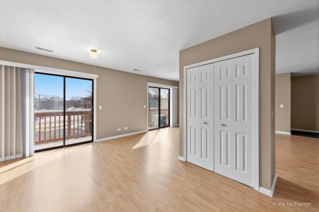 565 DEAN Drive F, South Elgin, IL 60177