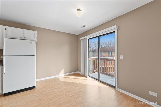 565 DEAN Drive F, South Elgin, IL 60177