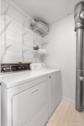 565 DEAN Drive F, South Elgin, IL 60177