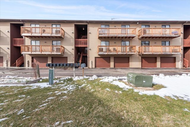 565 DEAN Drive F, South Elgin, IL 60177