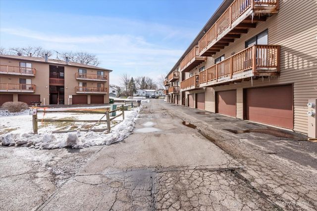 565 DEAN Drive F, South Elgin, IL 60177